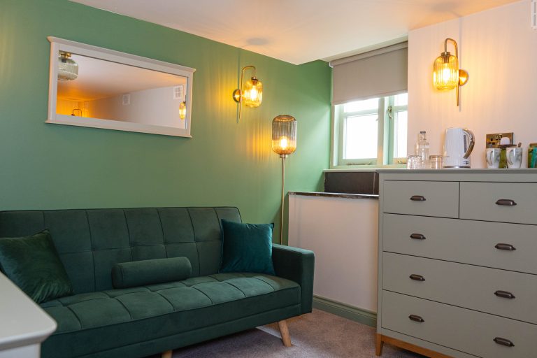 DM - WH Air BnB The Mews 12